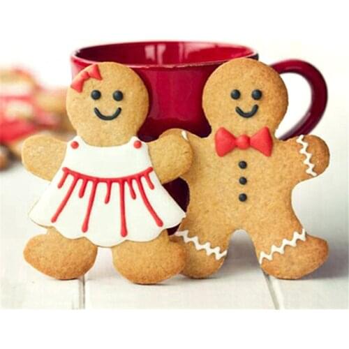 2Pcs Christmas Cookie Cutter Tools Aluminium Alloy Gingerbread Men Shaped Holiday Biscuit Mold Kitchen Cake Decorating Tools