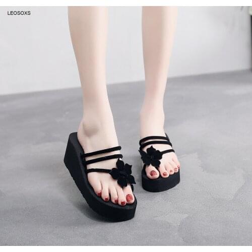 Womens Summer Flip Flops 2021 New Fashion Wear High-heeled Platform Flip Flops Outside The Beach Shoes Female Slippers