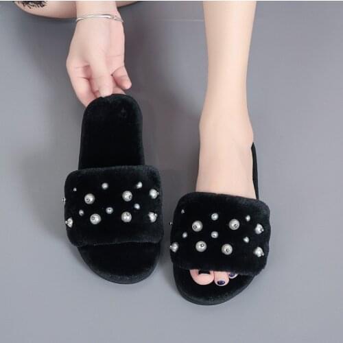 Winter Women slippers Pearl decoration Cotton slippers Slip on Faux Fur Warm Shoes non-slip home Slippers Indoor Women Slides