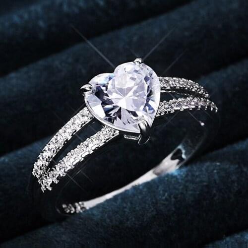 JK Luxury Silver Color Women Engagement Ring Crystal Heart Cubic Zirconia Modern Design Female Stylish Ring Hot 2021 Jewelry
