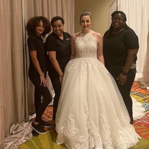 Stunning Appliques and Long Train Backless Wedding Dresses O Neck Tulle Pearls Church Wedding Gown Custom Made Bridal Dress