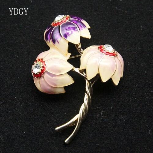 YDGY Fresh Flowers, Pearl Enamel Brooches, Trendy Temperament, Fashion and Holiday Wind Accessories