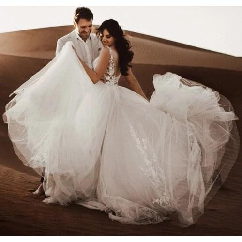Luxurious V Neck Open Back Appliqes Bridal Gowns Popular Shiny Tulle Beach Boho A-Line Wedding Dress 2021 Vestido De Noiva