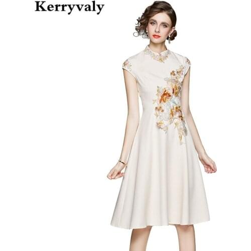 Elegant Embroided Champagne Banquet Dress Zomerjurk Dames 2021 Stand Collar Casual Midi Party Women Dress Robe Blanche K3636
