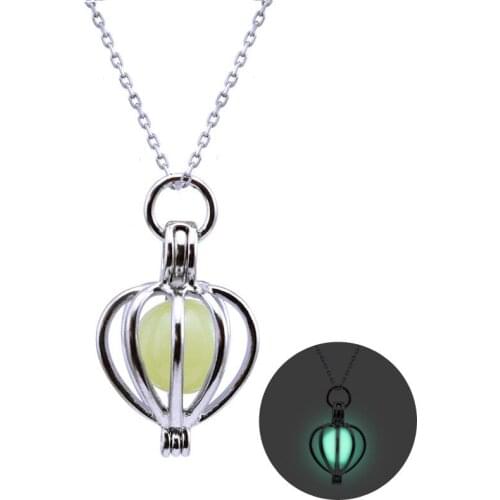 2019 Glowing In The Dark Pendant Necklaces Silver Color Chain Necklaces Hollow Love Heart Choker Necklace Collar Jewelry Bijoux