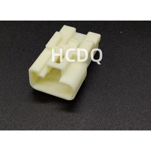 The original 90980-11812 4PIN automobile connector plug shell and terminal are supplied from stock