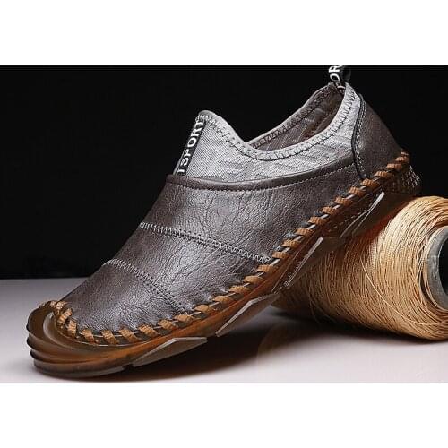 Leather Casual Men Shoes Luxury Genuine Leather Loafers Men Classic Fashion Flats Lightweight Non-slip Driving Shoes Big Size
