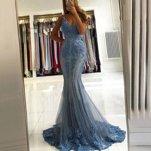 Vintage V Neck Backless Spaghetti Strap Prom Dresses 2021 Blue Lace Appliques Beaded Evening Formal Party Gowns Robe De Soiree