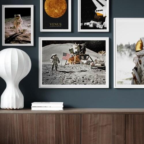 Wall Art Canvas Painting Vintage Nordic Posters Prints Wall Pictures for Living Room Home Decoration Astronaut Rocket Moon Space
