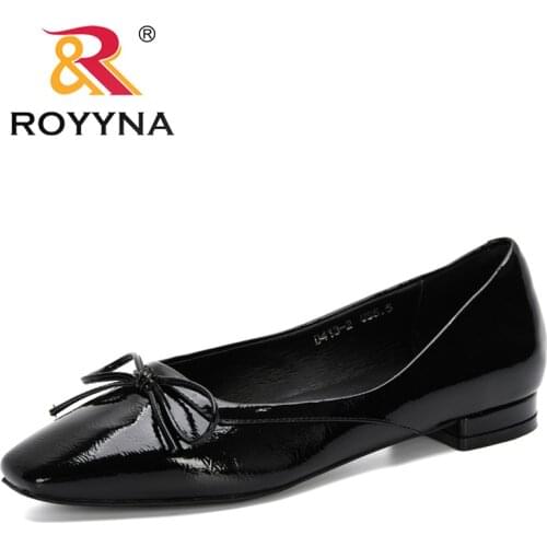 ROYYNA 2020 New Designers Patent Leather Pumps Women Square Toe Dress Lower Heels Boat Shoes Shadow Wedding Shoes Zapatos Mujer