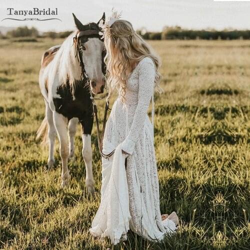 Lace Long Sleeve Wedding Dresses V-Neck Backless A Line Boho Bridal Gowns Charming Engagement Noivas Chic DW537