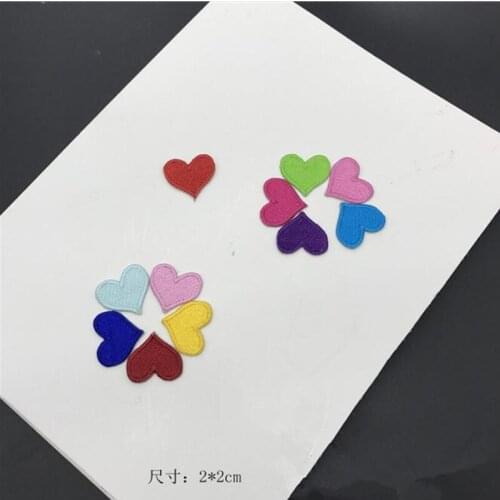 50Pcs iron on Heart 11Colors Embroidery Cloth Dress Iron on Clothing Decoration Sticky Sticker Labeling Patch Hot fix 2cm BJ0210