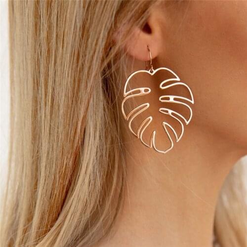 Creative Bohemian Hollow Monstera Leaf Dangle Drop Earrings for Women Jewelry Accessories Holiday Party Gift Statement Earrings