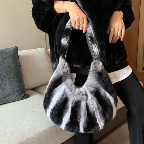 Women Real Rabbit Fur Handbags 100% Real rex rabbit Fur Shoulder Bags Cute Fashion Girl Fur Bags New design soft Chinchilla