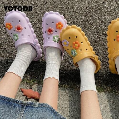 Summer Cute Beach Sandals Home Non-Slip Flat Slides Women Foam Hole Garden Shoes Sweet Beach Sandals Soft Clogs Ladies Flip Flop