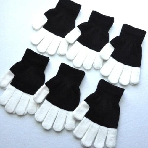 11-15 years old junior high school students winter cold and warm knitted gloves, black and white matching, hand guards, woolen g