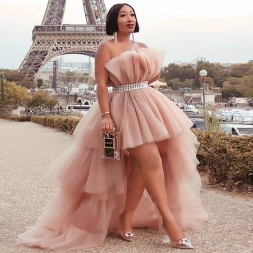 Modern Simple High Low Prom Party Dresses Dusty Pink Sleeveless Strapless Beaded Belt Wedding Party Gowns Sweep Train 2021 New