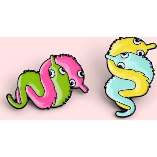 Two-color Winding Snake Enamel Brooch Cartoon Cute Couple Badge Personality Trendy Lapel Backpack Jewelry Accessories Gift