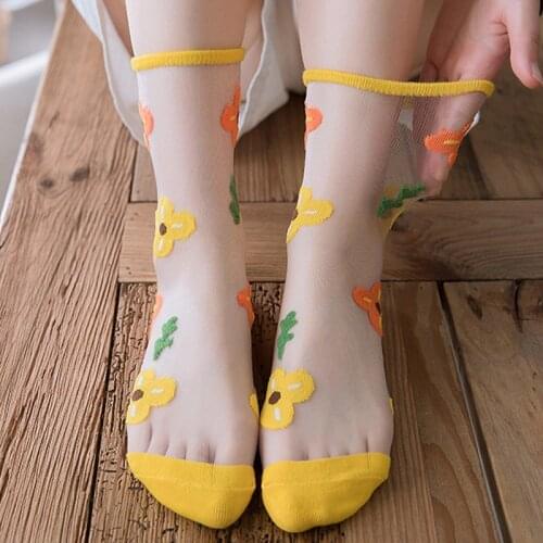 Sweet Daisy Cartoon Flowers Icons Summer Women Socks Street Snap Fashion Cute 7 Colors Girls Sheer soft Breathable Wholesale