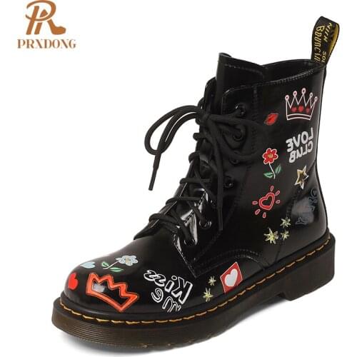 2021 New Fashion Martin Boots with Graffiti Zip Casual Leisure Street Style Women Ankle Boots Chunky Heels Platform Female Girls