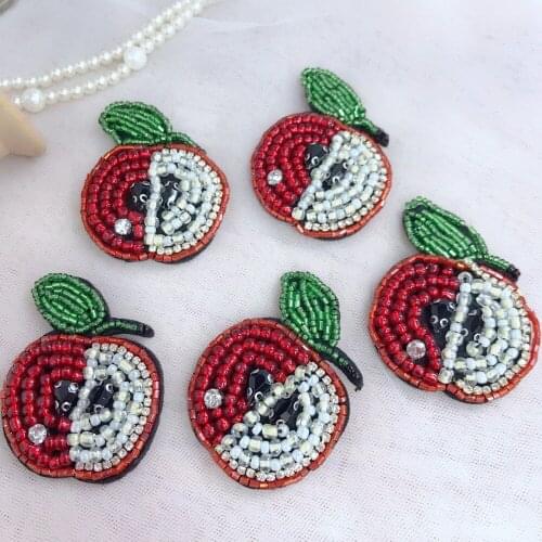 4 Pieces Handmade Rhineston Beaded Patches Red White Apple Patches Sew On Clothes Applique Bag Hat Accessories Cute Patch