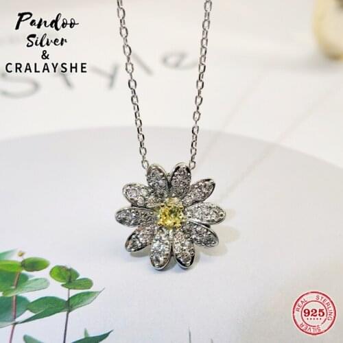 CRALAYSHE Trendy Charm Original 1:1 Copy, SWAN ETERNAL FLOWER Daisy Pendant Necklace Female Fresh Jewelry Gift