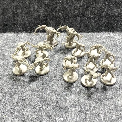 Lot 14PCS Zombies Xeno Mold Tank Hunters Minis Invader Board Game Miniatures Role-playing Model Toys
