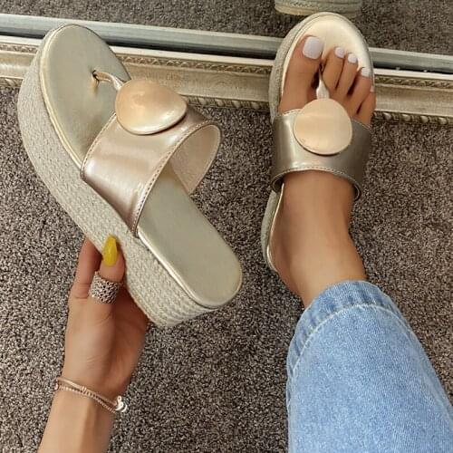 Women 2021 Summer New Flat Wedges Sandals Slippers Female Casual Platform Flip Flops Fashion Comfortable Outdoor Beach Slides