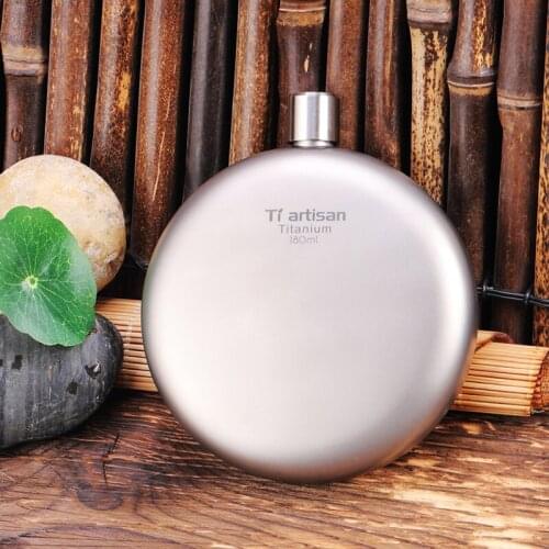 Titanium craftsman outdoor pure titanium metal flat round wine pot portable wine bottle