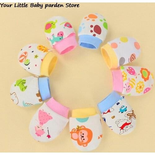 Fashion Cartoon Pattern Anti-grasping Gloves For Newborn Protection Face Baby Mitten Pattern Random