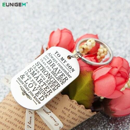 Fashion Keychain Gifts to My Son Daughter Always Remember You are Braver Than You Believe Key Ring Family Gifts from Dad Mom