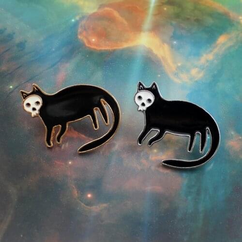 Black Cat Skeleton Skull Brooch Gold Silvery Cat Skull Face Strange Posture Enamel Pin Hat Backpack Punk Badge Boy Girl Gifts