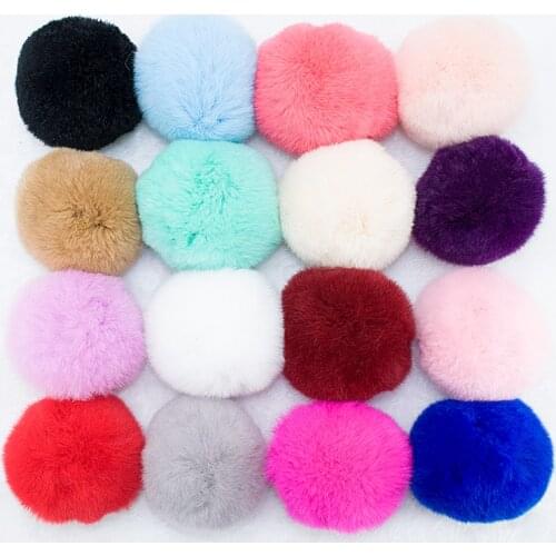 1PC 73*64mm Women keychains Fur ball pom pom Keychain Soft Rabbit Fur Keyring for Car Bag Pendant Jewelry