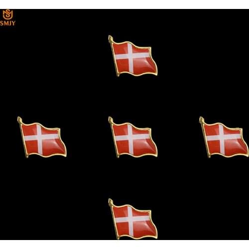 5Pcs Euro Gold Plated Souvenir Denmark Epoxy Flag Brooch Campaign Contest Lapel Costume Pin Badge Collection