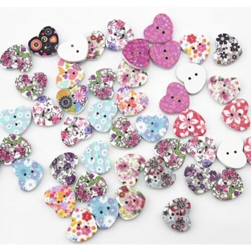 600pcs sale wood kitsch floral paint Multi Color Buttons, wood heart shape, colorful ornament for button jewelry 18mm