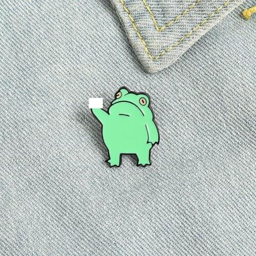 Brooch Pin Funny Anime Alloy Cute Frog Cartoon Exquisite Anti-rust Animal Brooch High Quality Backpack Badge Fashion Accessory