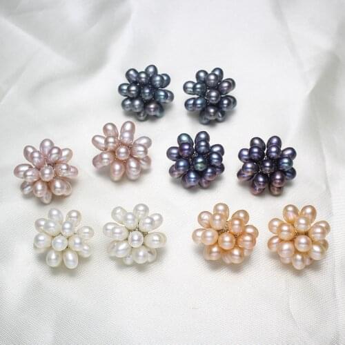 1 Pair High Quality Natural Real Freshwater Pearl Stud Earrings Flower White Pink Purple Black Grey Wedding Pearl Stud Earrings
