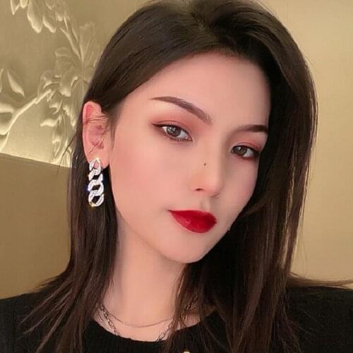 2021 Fashion Long Flashing Diamond Chain Earrings Temperament Fashion Net Red Earring Earrings Womens Gifts For Girls