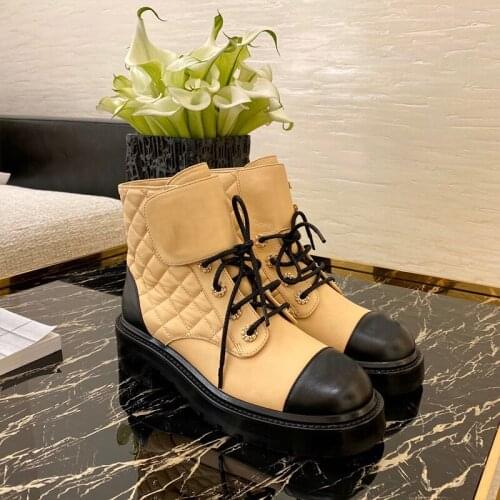 Design de luxo nova moda feminina botas martin botas na moda menina motocicleta botas de velcro de sola grossa atacadores sapato