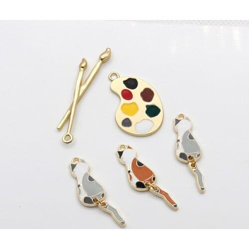 10pcs/lot Cat Paint Writing Brush Handmade Enamel Dangle Charms Pendant DIY for Bracelet Necklace Bag