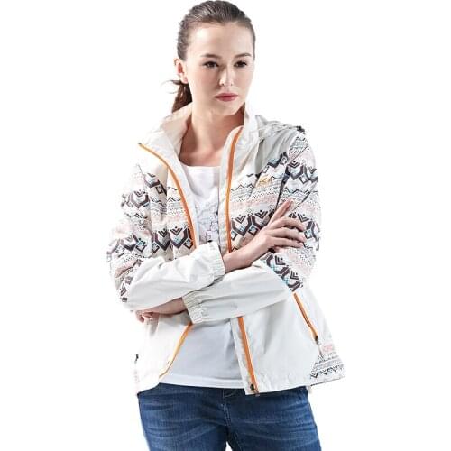 Outdoor Womens Single Layer Waterproof Jacket Windproof Thin Light Breathable Fashion Hooded Sport Climbing Hiking Jacket Women