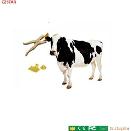 Cheap Unique UHF Passive Non-contact RFID Large Animals Ear Tag for farm Livestock Tracking Management System