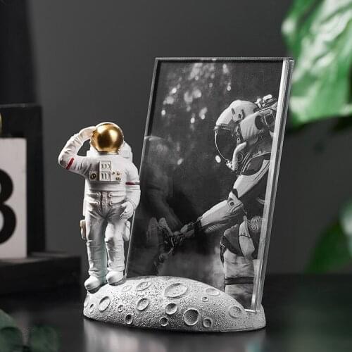 Nordic Ins Photo Frame Personality Spaceman Creative Astronaut Children Friend Birthday Gift Office Desktop Decoration Ornaments