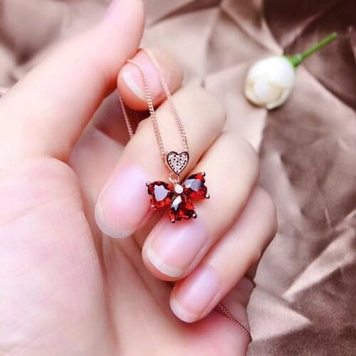 New Fine Rose Golden Jewelry Fashion Flower Pendant Necklace Inlay Heart Red Zircon Charm Female Statement Gift Wedding Choker