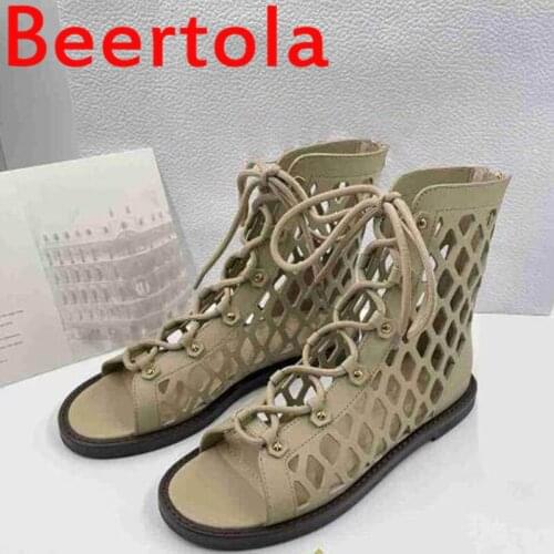 Beertola Low-heeled Shoes