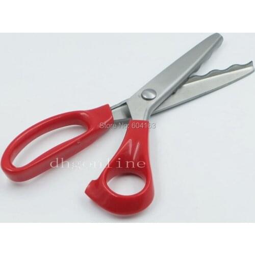 One Scalloped 18MM Dress making Edge Pinking Shears Scissors Clipper Fabrics