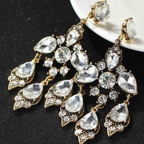 Elegance White Crystal earring Womens fashion earrings New arrival brand sweet metal with gems stud for women girls E652