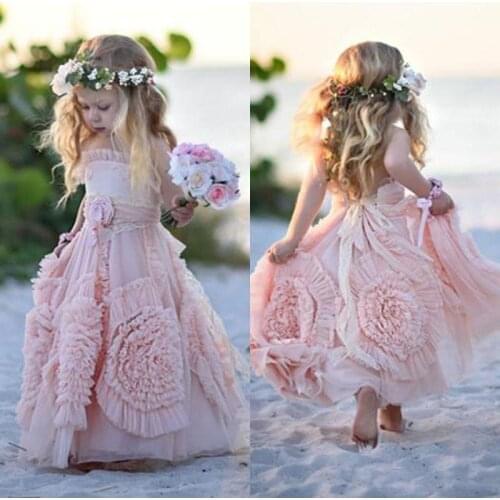 Cheap Pink Flower Girl Dresses Spaghetti Ruffles Hand made Flowers Lace Tutu 2019 Vintage Little Baby Gowns for Communion Boho W