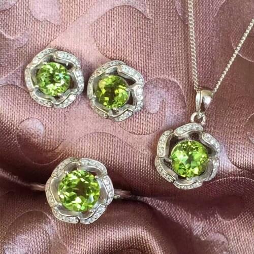 Natural green peridot gem jewelry sets natural olivine Pendant ring Earrings 925 silver Elegant round Sunflower women jewelry