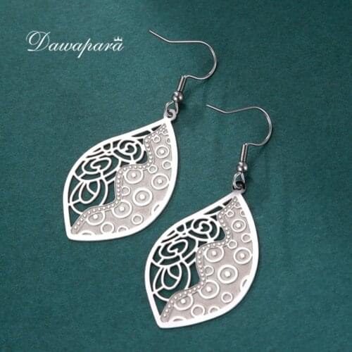 Dawapara Vintage Filigree Hollow Pendants Dangle Earrings for Women Stainless Steel Jewelry Anniversary Elegant Earrinsg